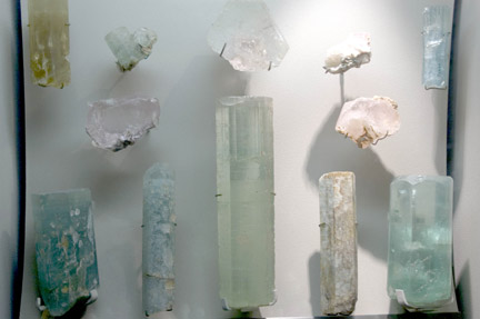 beryl crystals, heliodore, morganite, aquamarine, Roland Scal