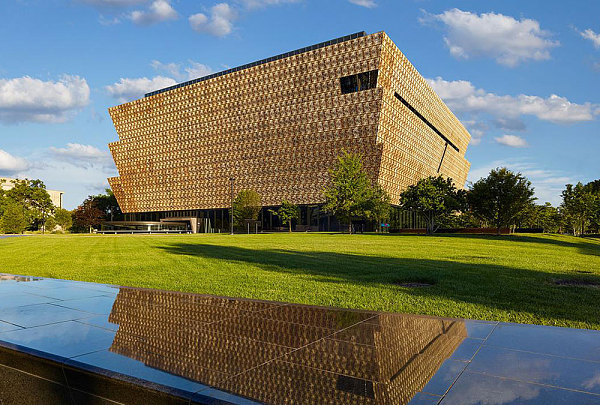 Photo of the National Museum of African American History & Culture