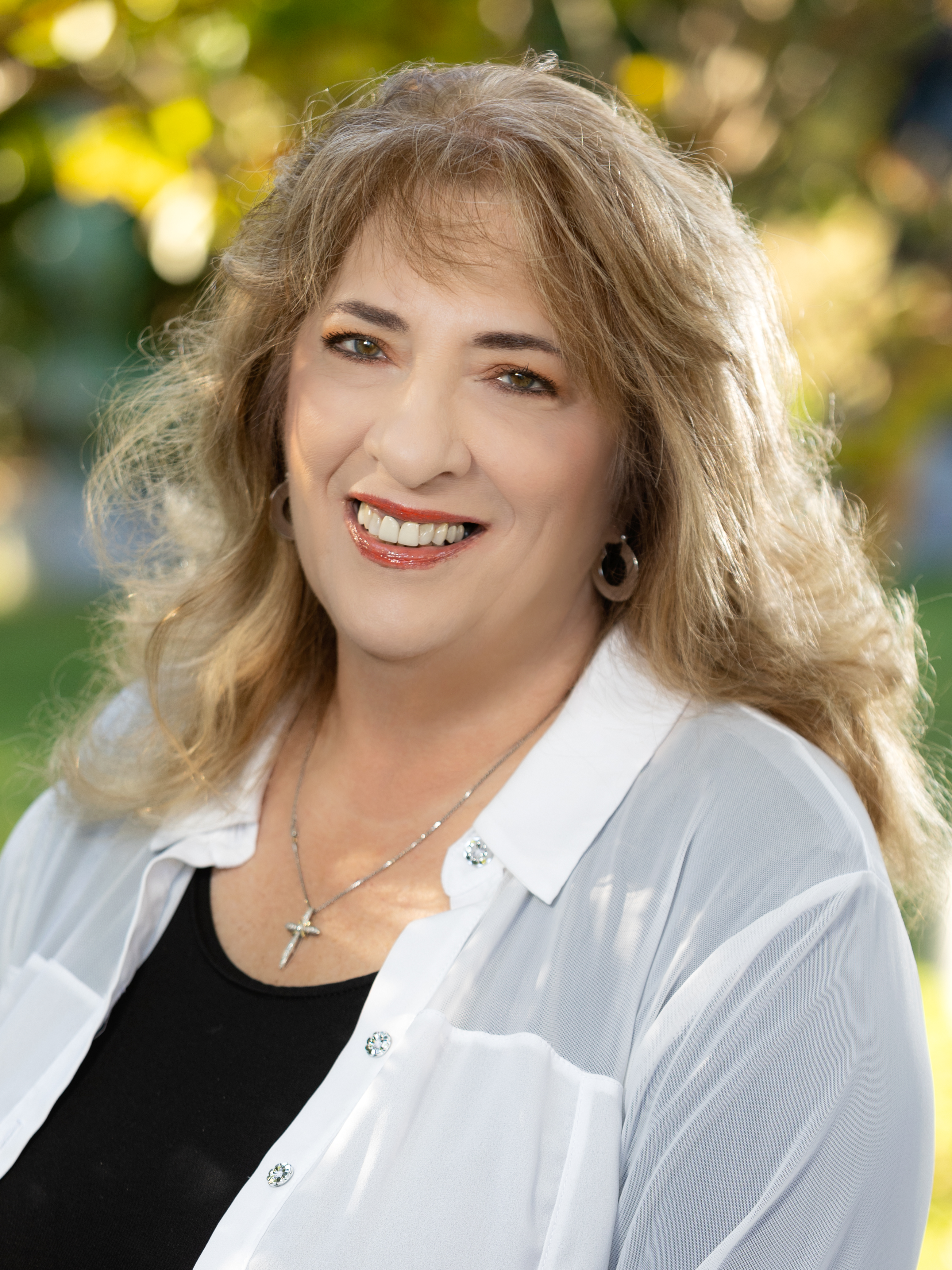 Photo of Annette Lazaro