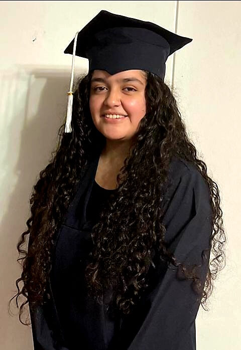 Image of Leslie Mendivelso, QCC Commencement 2021