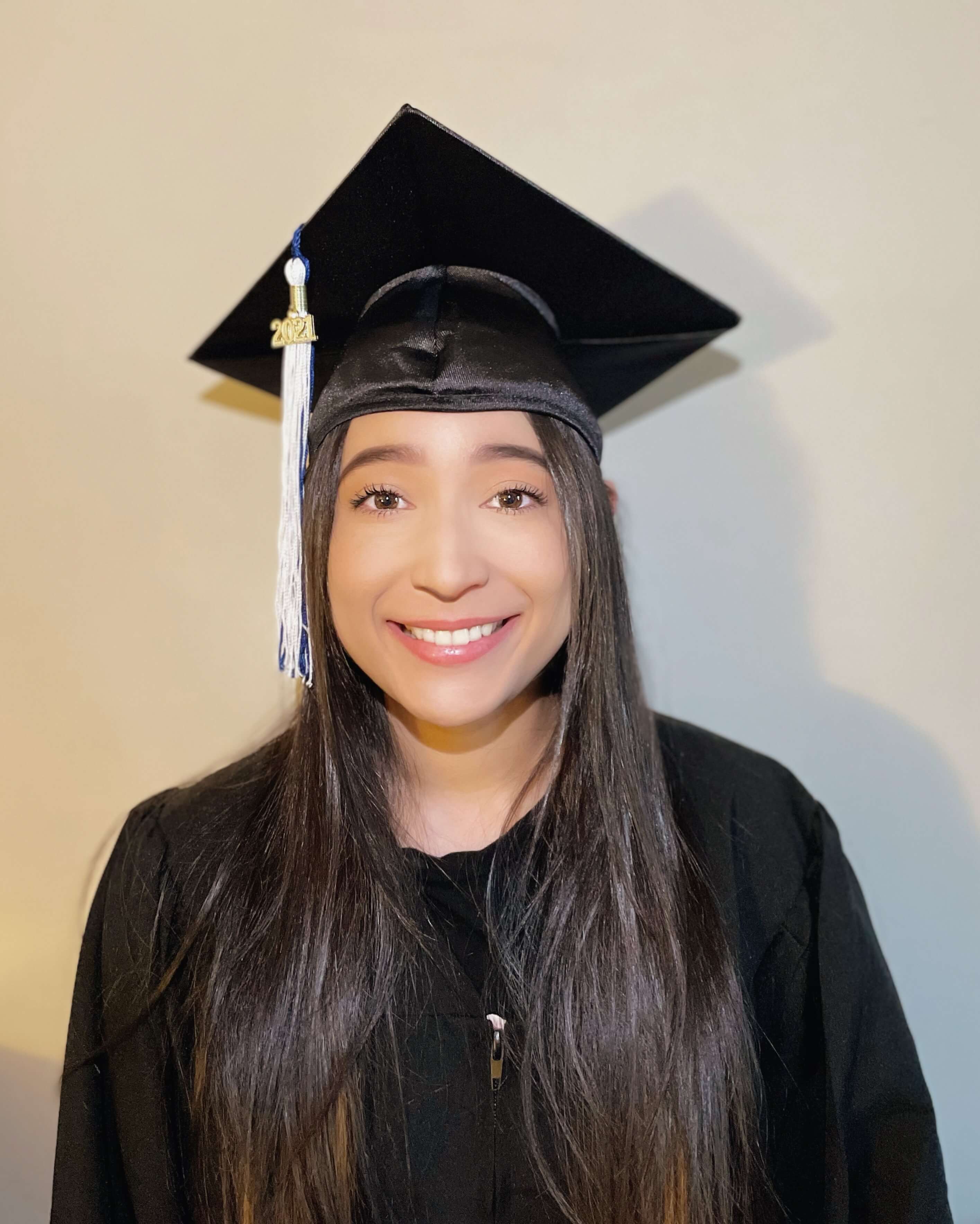 Image of Yamilex De La Cruz, QCC Commencement 2021