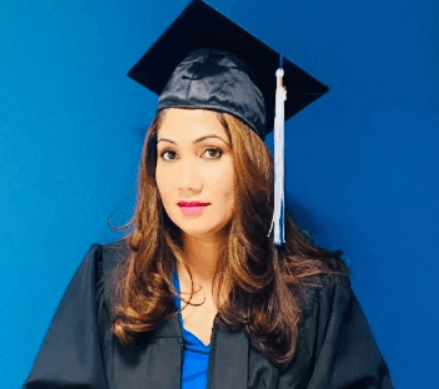 Image of Veena Harilall, QCC Commencement 2021