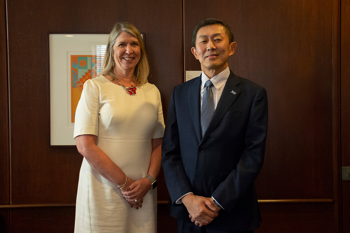 Photo of President Christine Mangino of Queensborough Community College and President S. David Wu of Baruch College